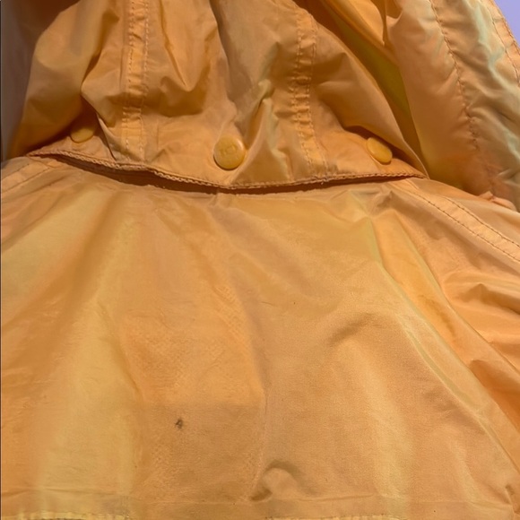 Coleman Yellow and Black Raincoat with Water-Resistant Material - Picture 7 of 16